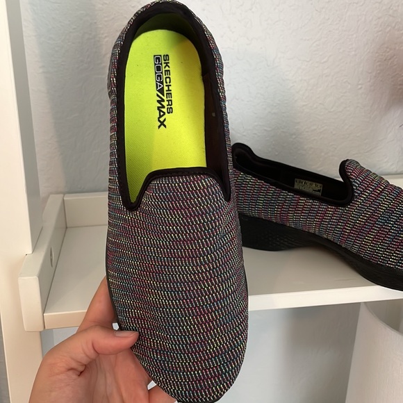 NWT Skechers Go Walk Skip On Shoes 11 - Picture 3 of 8